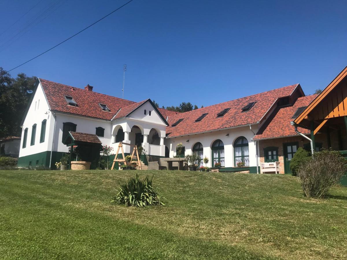 Hotel Fény-Szer Vendégház Őrség Szentgotthárd Esterno foto
